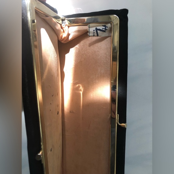 Vintage 1950’s Harry Levine USA Cloth Satin Black Clutch - Picture 4 of 6